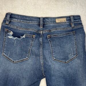 Miss Me ankle skinny jean